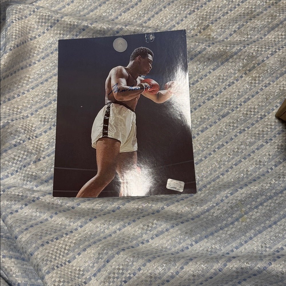 - Boxing Muhammad Ali autographed photo - STARWORLDUSA.com