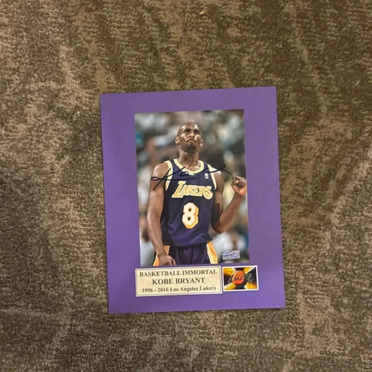  - Kobe Bryant Los Angeles Lakers signed photo - STARWORLDUSA.com